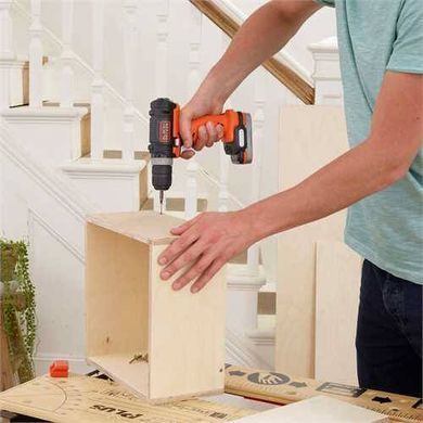 Дриль-шурупокрут акумуляторний BLACK+DECKER BDCDD12USB