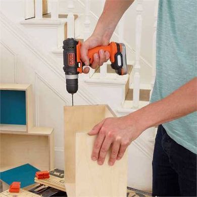 Дриль-шурупокрут акумуляторний BLACK+DECKER BDCDD12USB