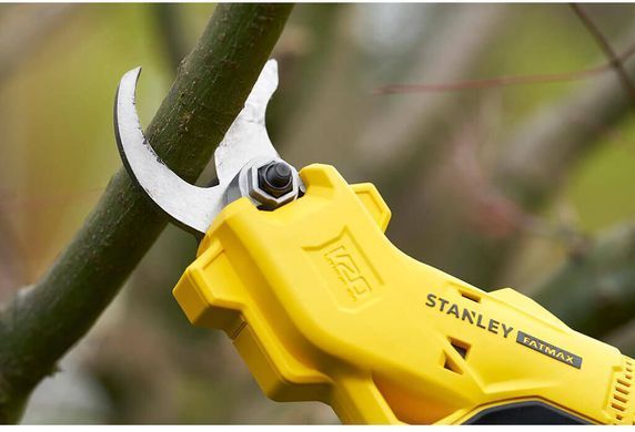 Пила ланцюгова акумуляторна STANLEY FATMAX SFMCCS630M1+SFMCPP32M1