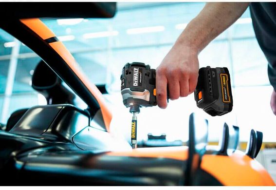 Шуруповёрт ударный McLaren F1 TEAM LIMITED EDITION DeWALT DCF85ME2GT