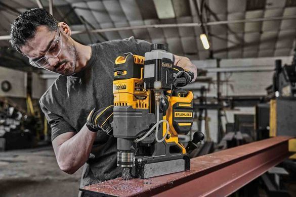 Станок сверлильный аккумуляторный бесщёточный магнитный DeWALT DCD1623N