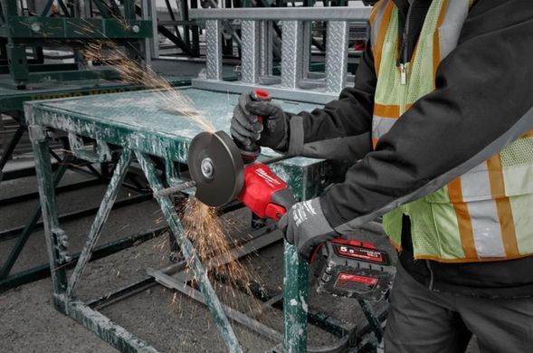 Углошлифовальная машина MILWAUKEE 125 мм M18 FHSAG125XPDB с тормозом и лопаточным выключателем