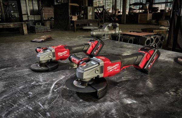 Углошлифовальная машина MILWAUKEE 125 мм M18 FHSAG125 FUEL с тормозом и ползунковым выключателем