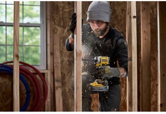 Шуруповёрт ударный аккумуляторный бесщёточный DeWALT DCF860NT